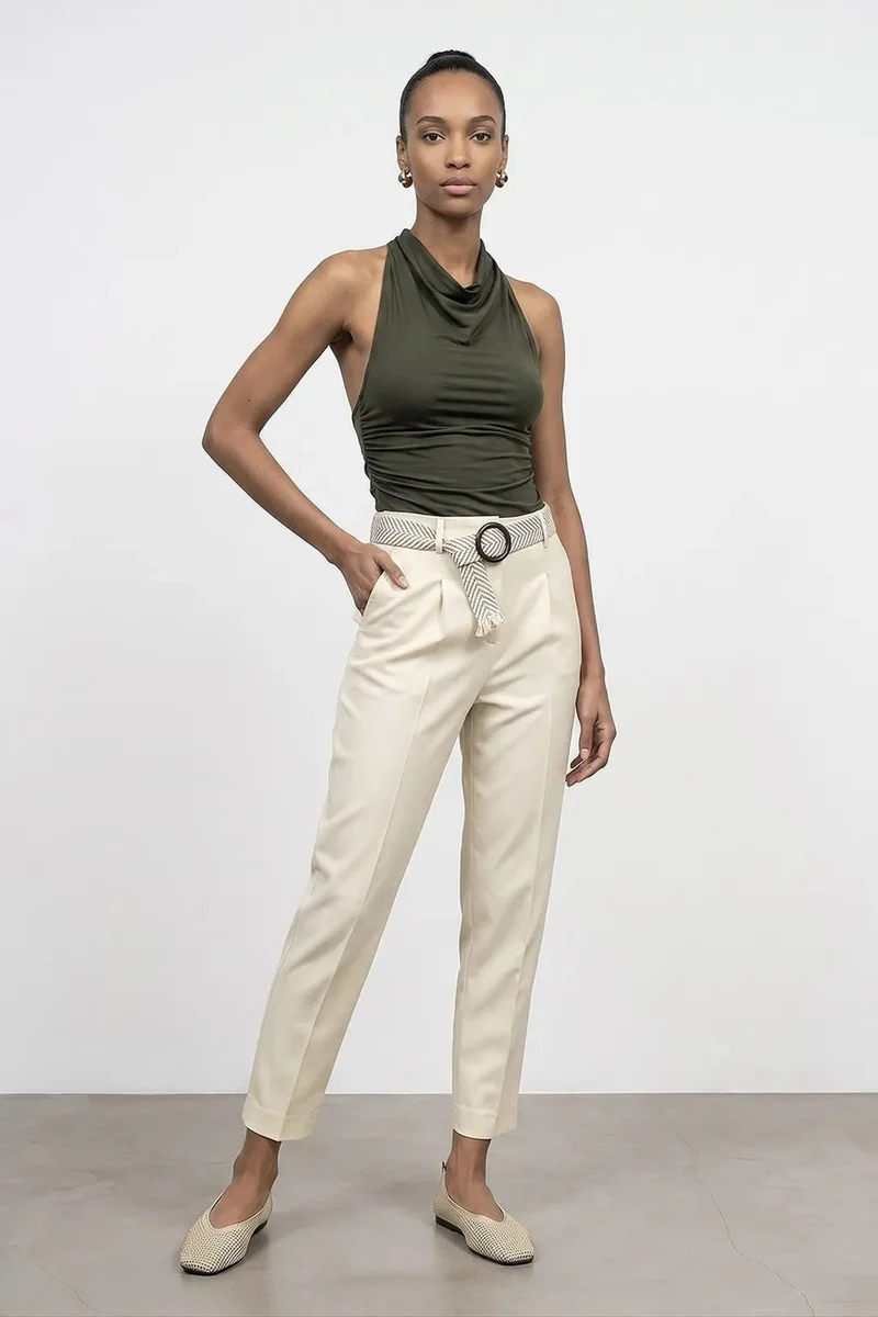 DILVIN Pleated Straight-Leg Crepe Trousers