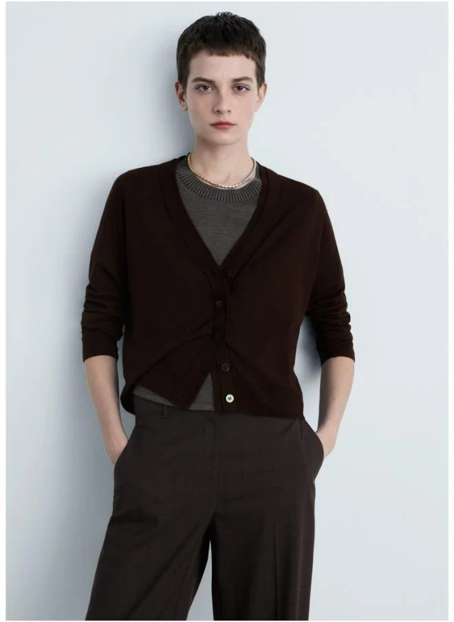 مانجو V-Neck Knitted Cardigan