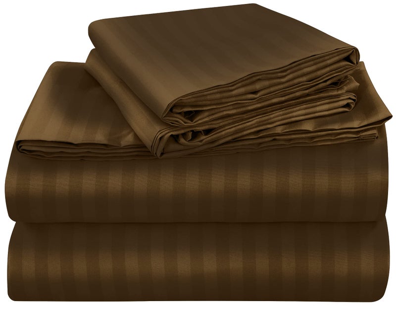 ROYALE LINENS مجموعة صفيحة سرير مخططة من رويال - ألياف ميكروفيات 1800 فرشاة - ورقة واحدة مجهزة 1 ورقة مسطحة 2 وسادة - تجاعيد وتتلاشى مقاومة - 4 قطع ورقة مخطط دامشقي (الشوكولاتة الشوكية ممتلئة) - Image 1