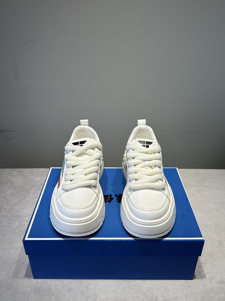 Unisex Casual Sneaker Shoes - Image 2