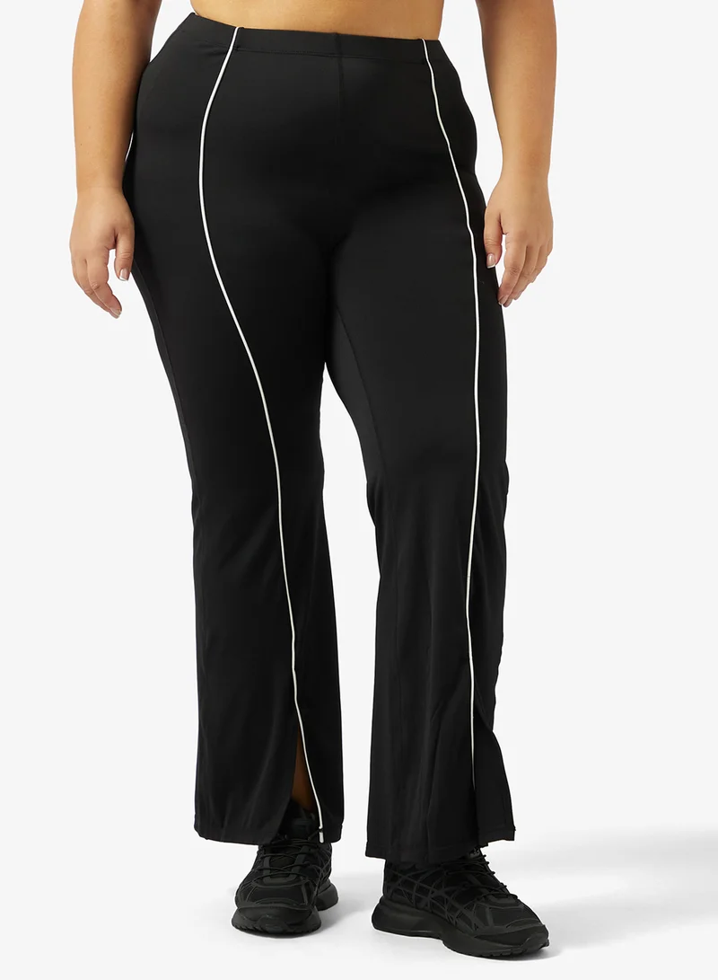 FRWD FRWD Plus High Rise Seamless Sculpting Flared Leggings