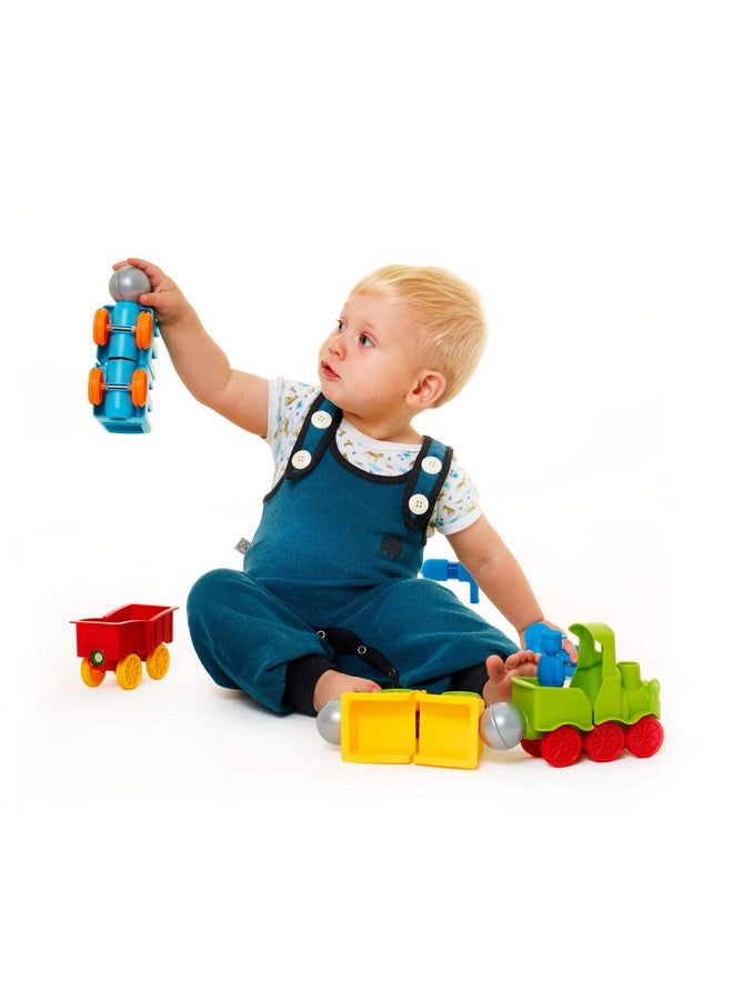SmartMax SmartMax My First Animal Train STEM Magnetic Discovery Play Set with Moving Train and Soft Animals for Ages 1-5  - Image 2