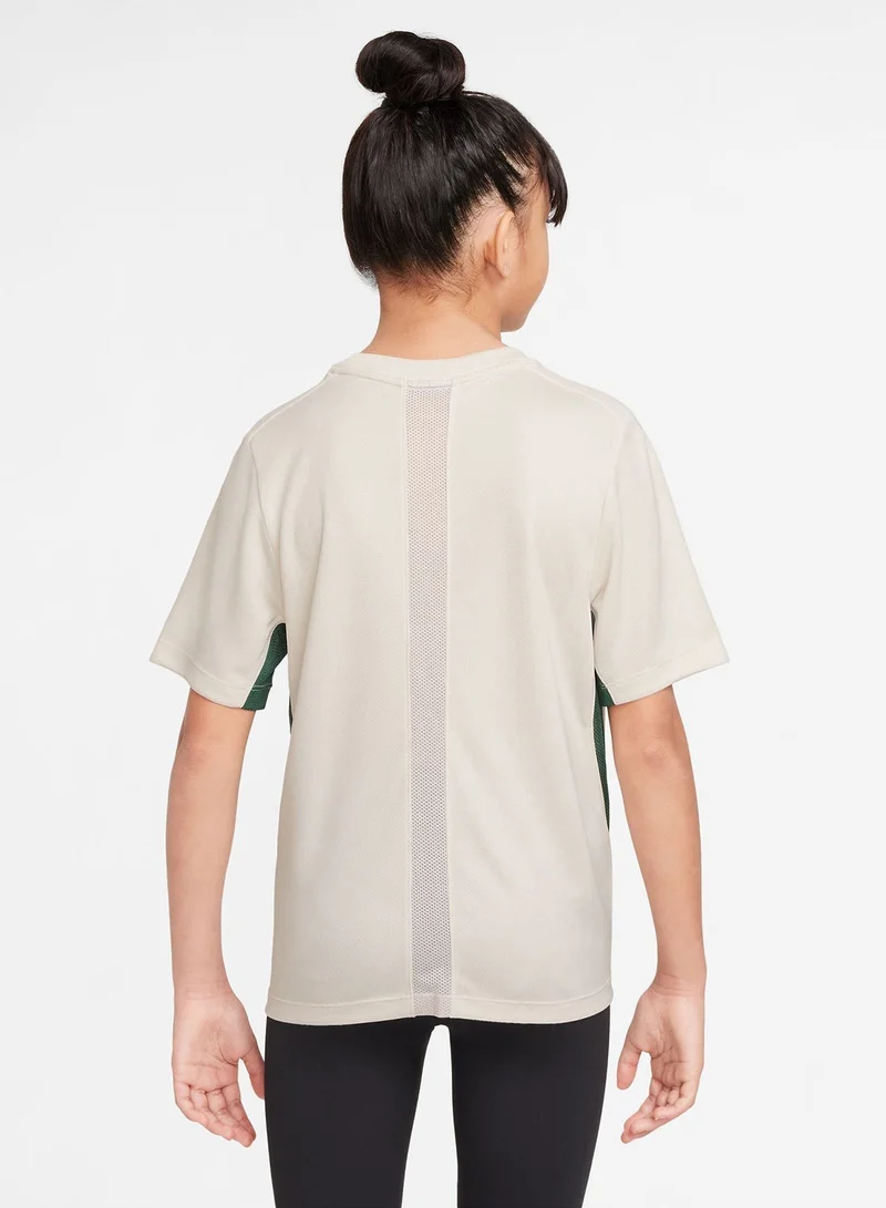 نايكي تيشيرت أطفال دراي-فِت بطبعة حب