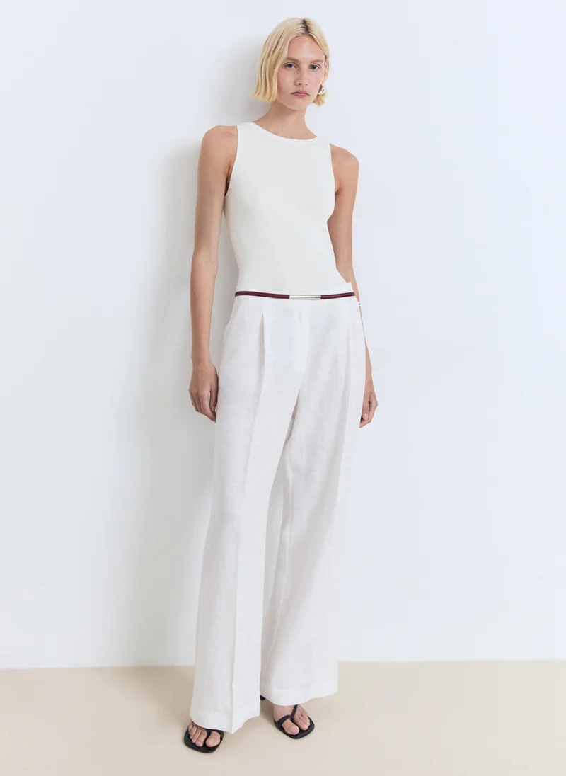 مانجو بلوزة محبوكة بدقة