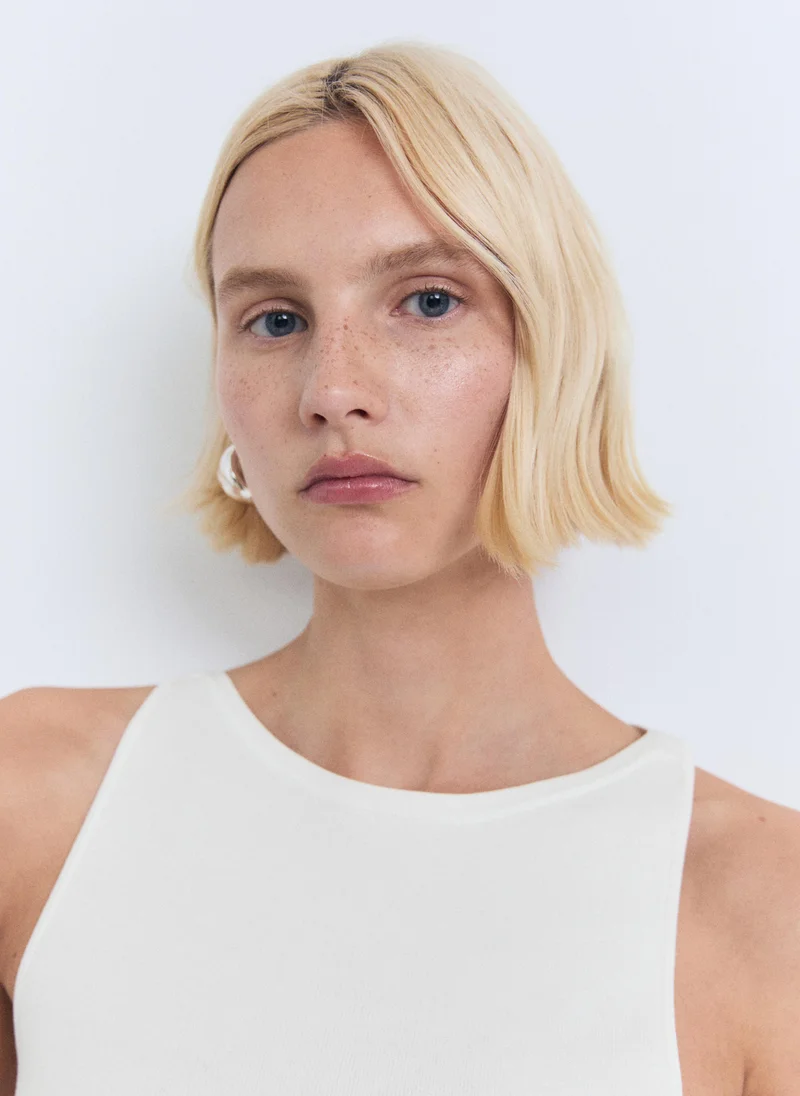 مانجو بلوزة محبوكة بدقة