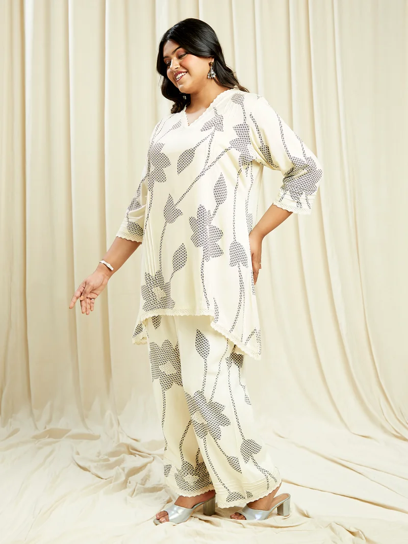 globus Gloplus Off White V-Neck Floral Print Lace Detail Tunic With Wide Leg Trousers Plus Size Co-Ord Set