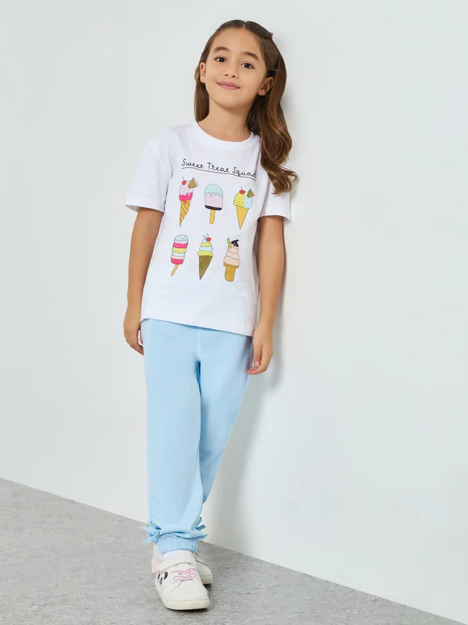 Styli Styli Girls Elasticated Hem Joggers with Bow Applique