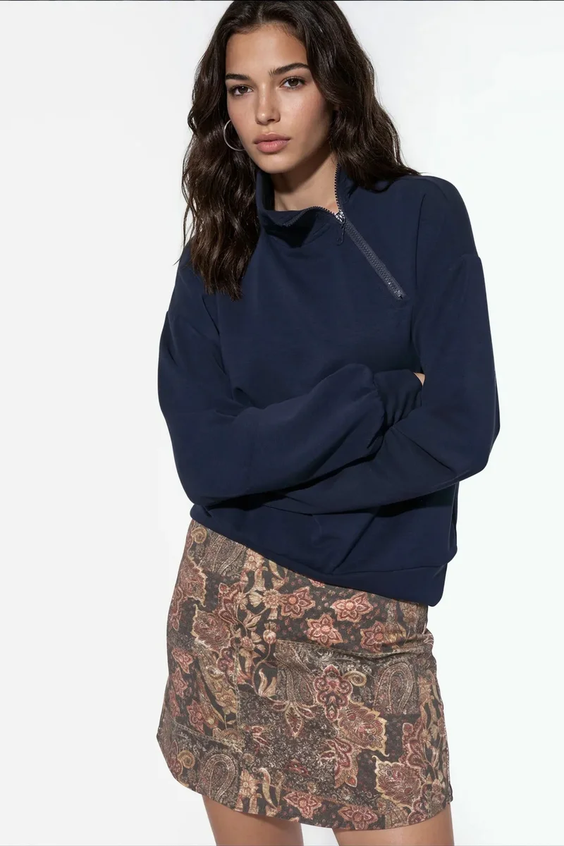 بوسيم BUSEM Relaxed Fit Zipper Collar Sweatshirt