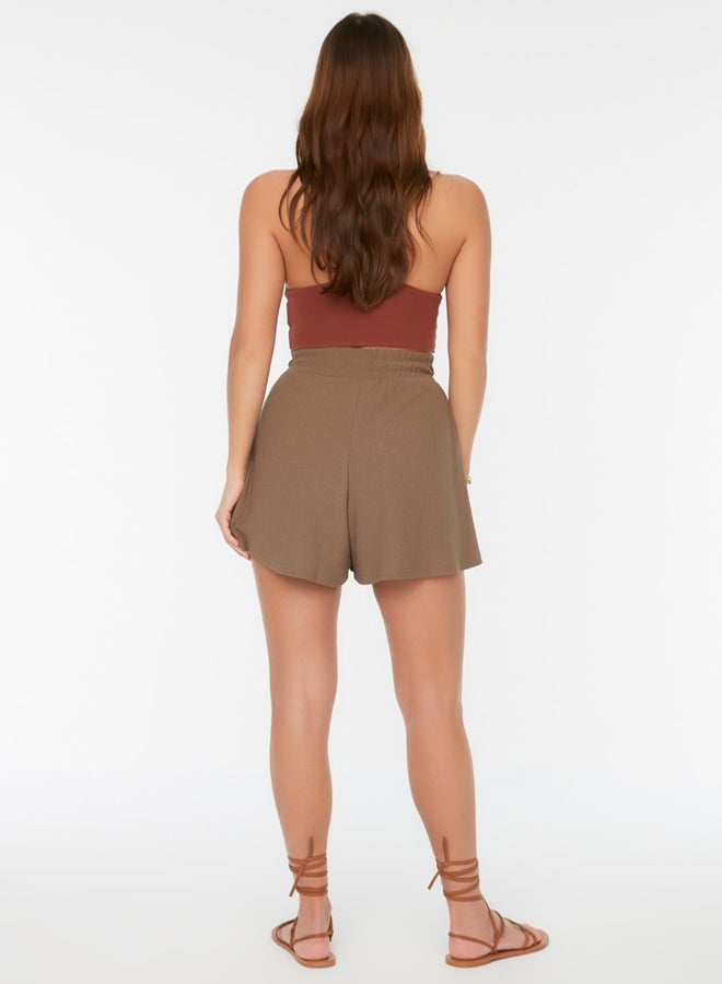trendyol Mink Relaxed Fit Regular Waist Wrap/Textured Knitted Shorts  - Image 2