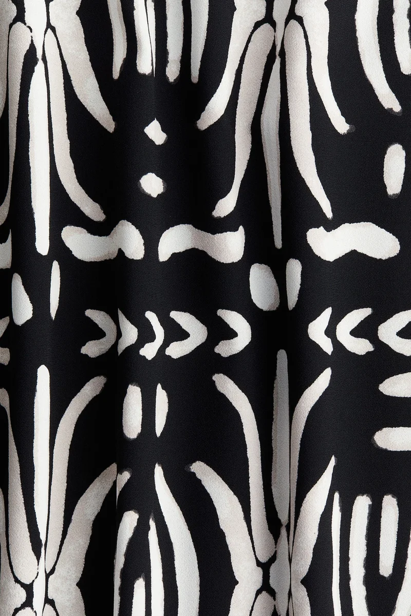 اتش اند ام فستان على شكل A