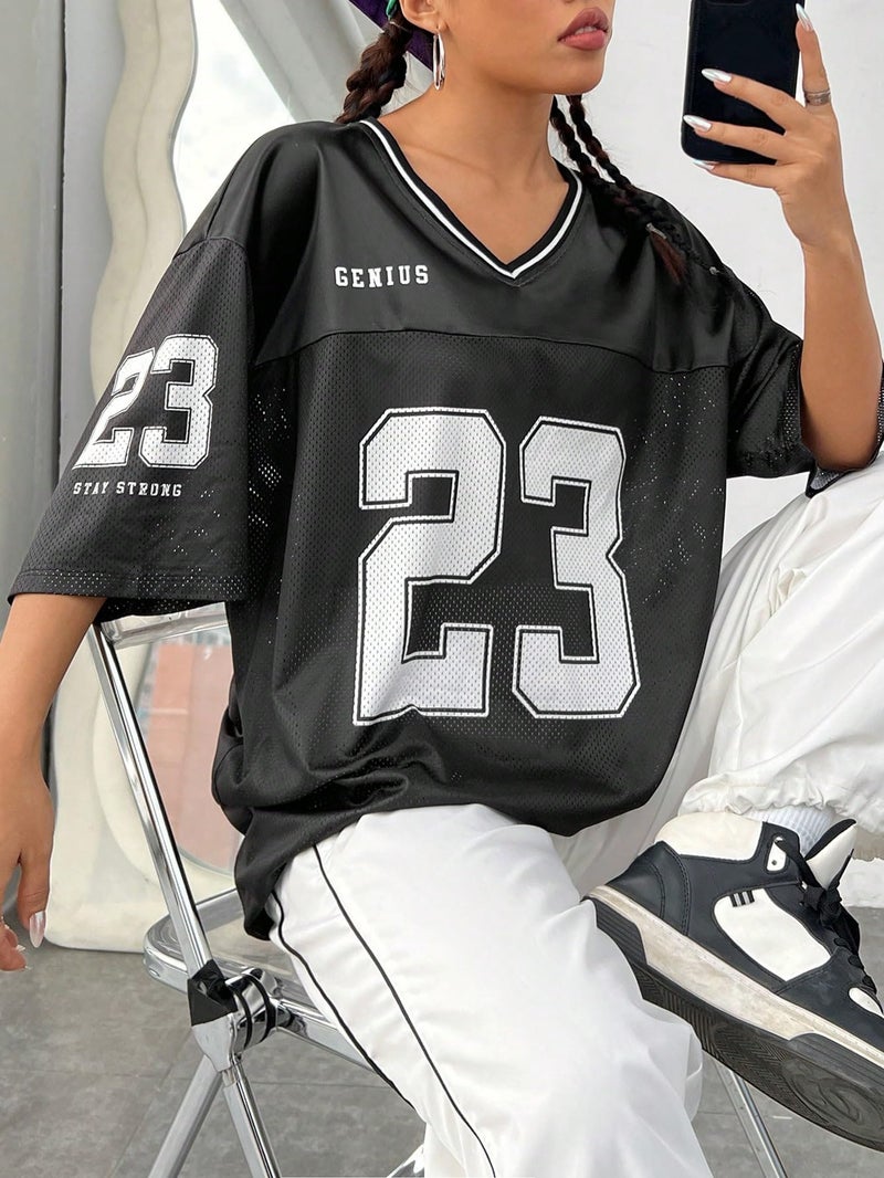 Verdusa Jersey Shirts for Women Y2K Graphic Tees Streetwear Oversized Tshirts V Neck Football Jersey Black Large - Image 3