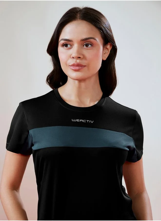 تكنوسبورت Color Block Crew Neck Short Sleeve Top by Styli