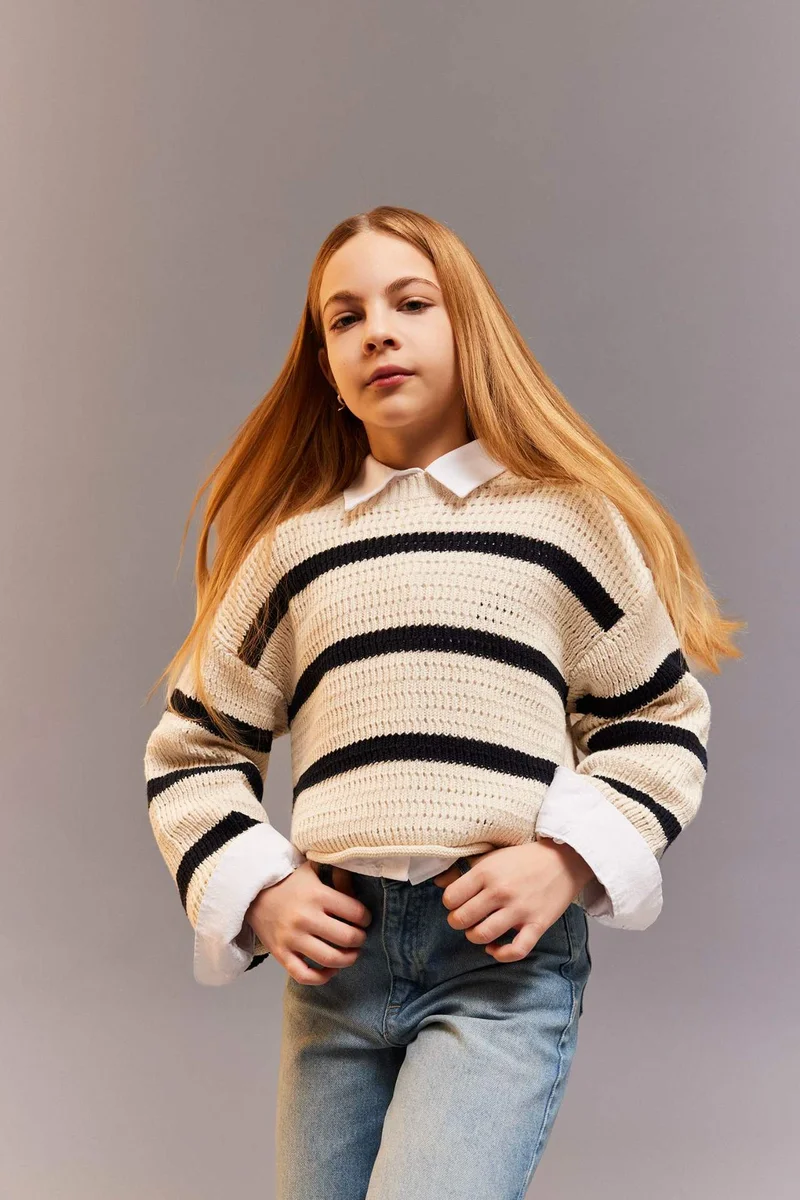 ديفاكتو Girl Regular Fit Crew Neck Pullover
