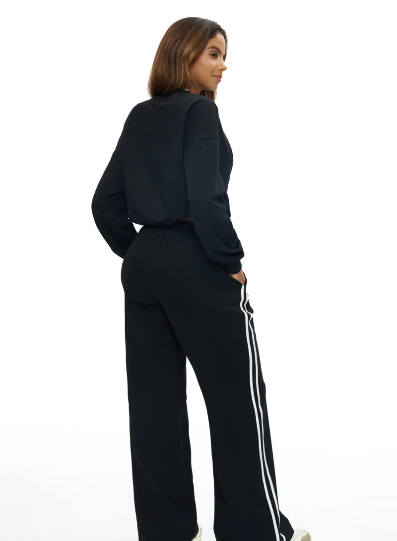 KAWN.YOGA Mid Waist Wide Leg Joggers