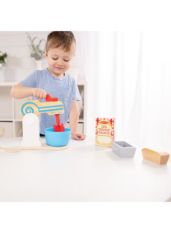 Melissa & Doug Slice and Toss Salad Play Food Set â€“ 52 Wooden and Felt Pieces , Green Wooden Pretend Food, Play Kitchen Accessories For Kids Ages 3+  - Image 5