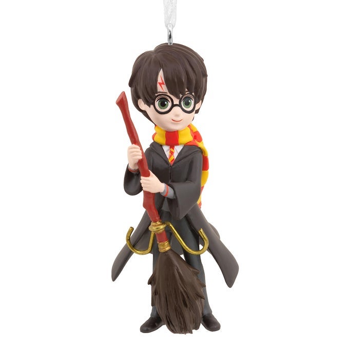 COLLECTABLE HARRY POTTER ORNAMENT HARRY POTTER AND BROOM DESIGN