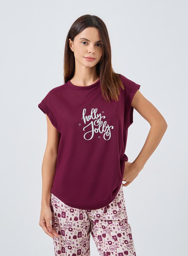 Styli Holly Jolly Slogan Boxy T-Shirt and Pyjama Set - Image 2