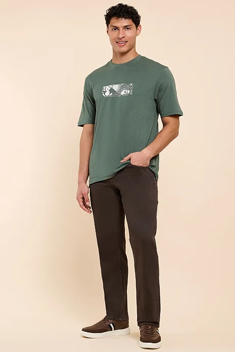 أر أند بي Solid Straight Fit Jeans with Button Closure