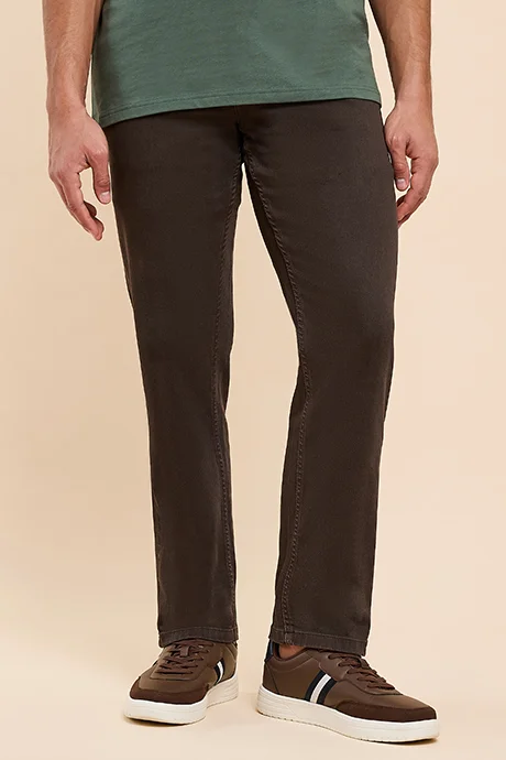 أر أند بي Solid Straight Fit Jeans with Button Closure