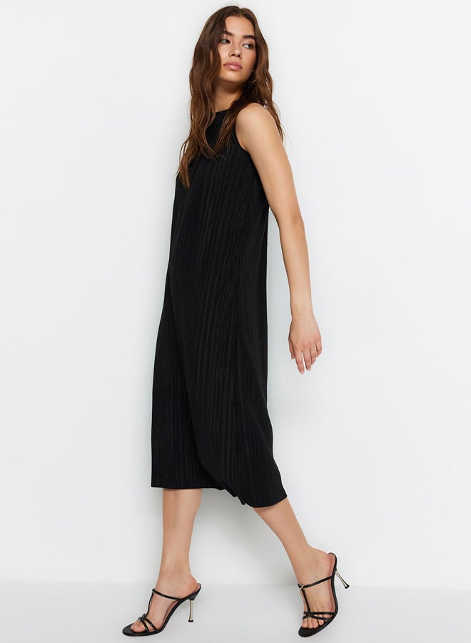 trendyol Black Shift/Straight Zero Sleeve Midi Pleated Knitted Dress - Image 2