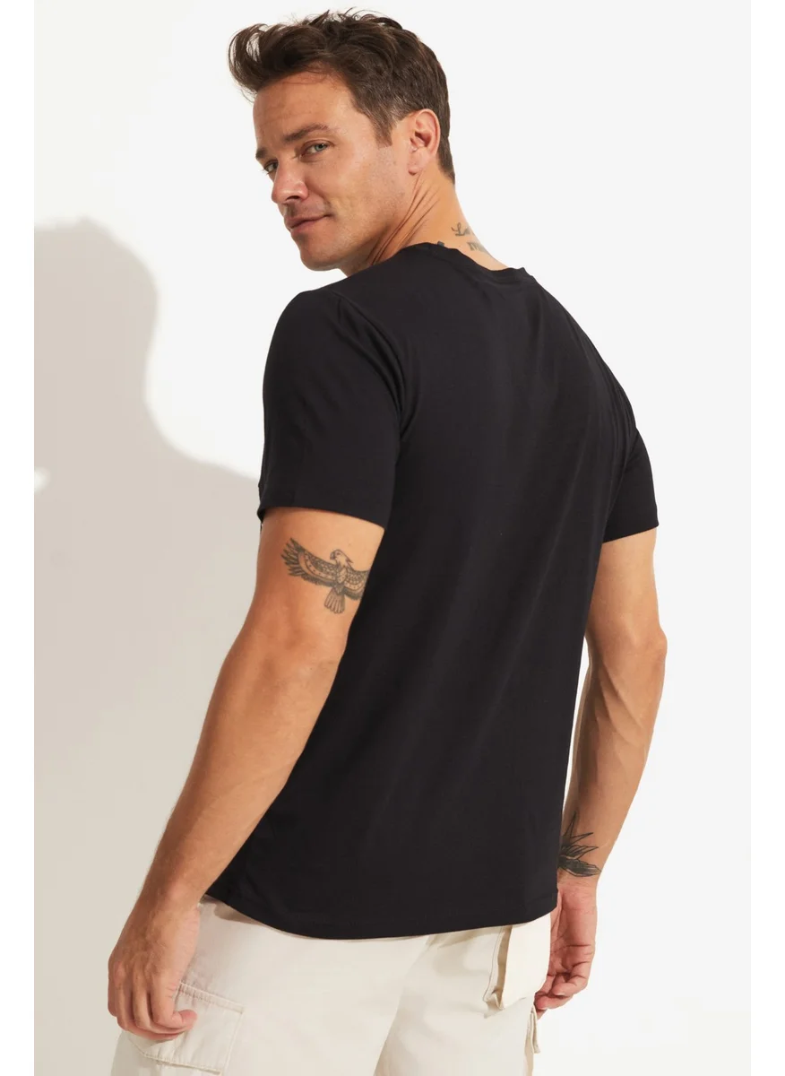 جون Men's Regular Fit 100% Cotton Printed Crew Neck T-Shirt
