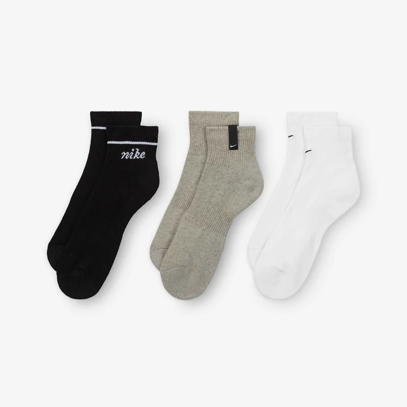 نايكي Everyday Plus Cushioned Ankle Socks (3 Pairs)