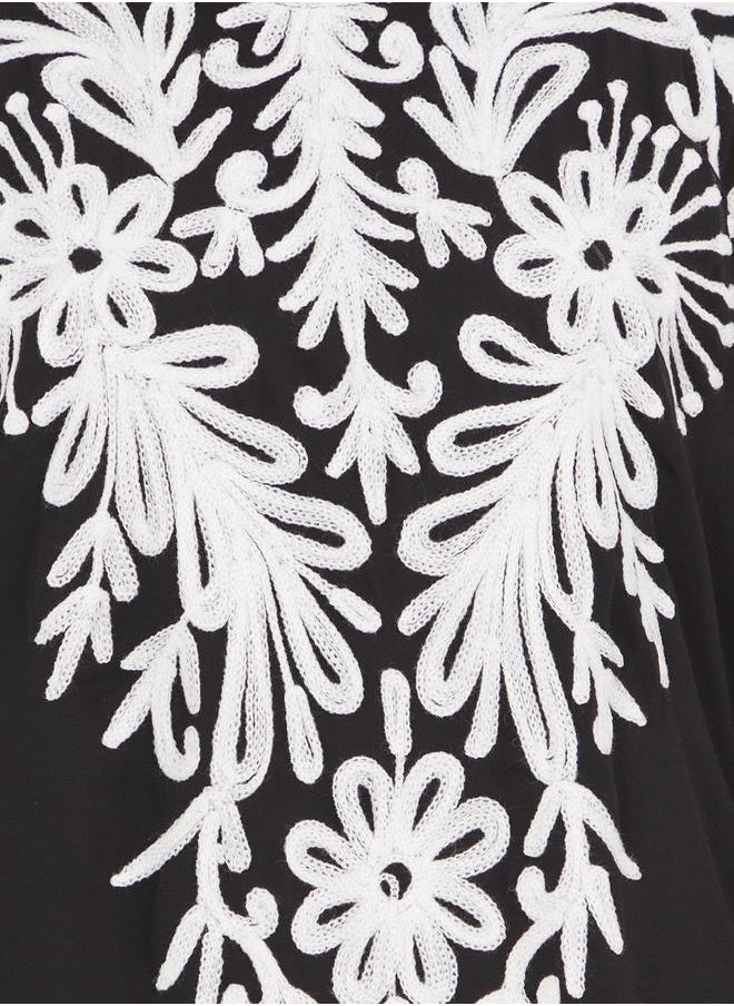 Styli - Arabian Kaftan with Thread Embroidery - Image 1