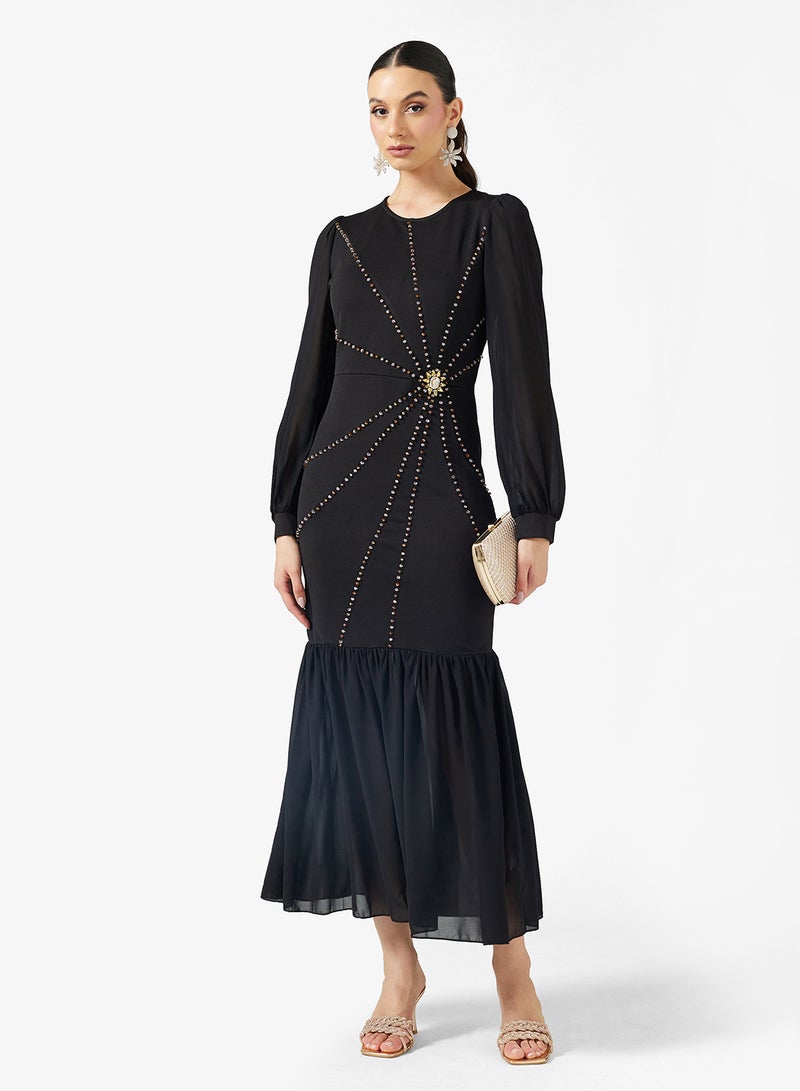 خزانة فستان مطرز - Image 1