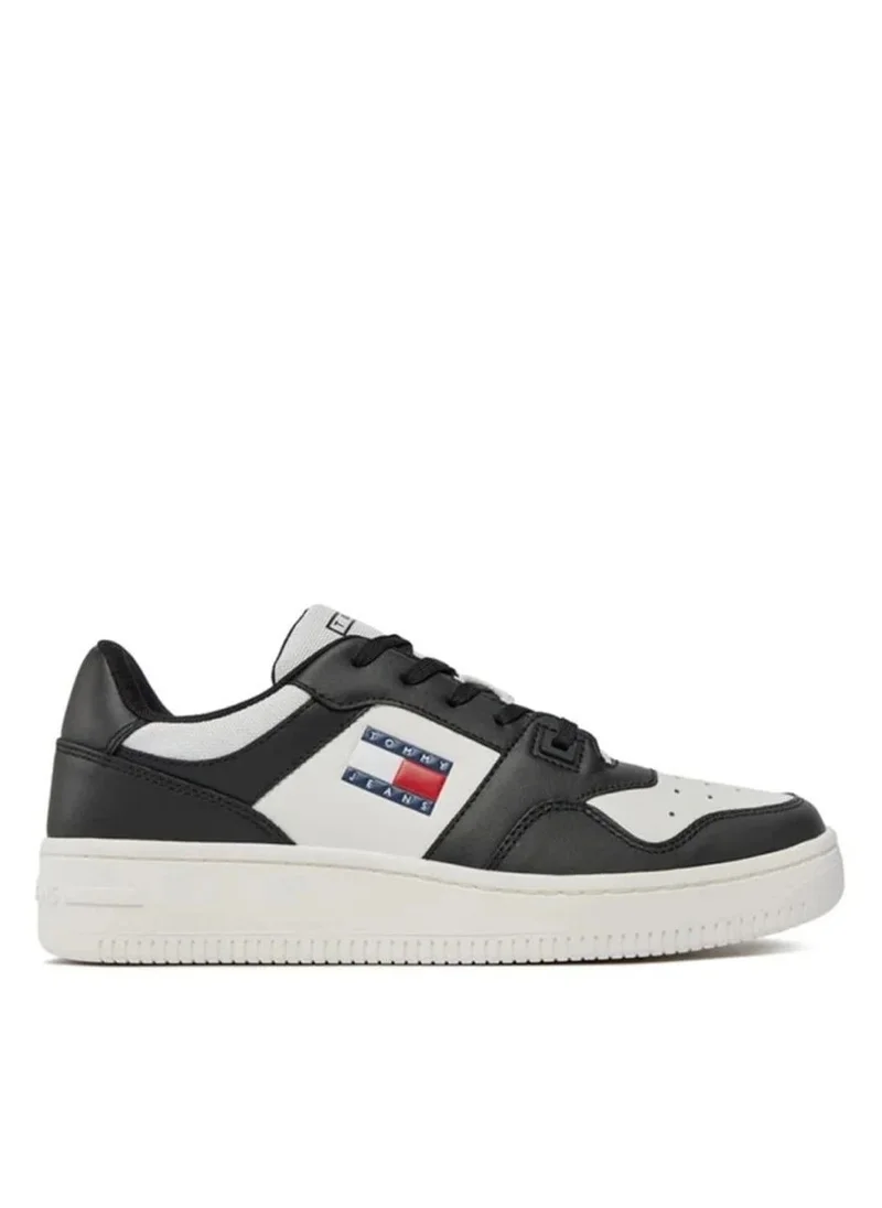 TOMMY JEANS Logo Detail Lace Up Low Top Sneakers