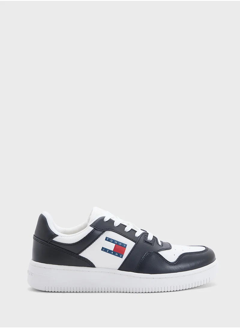 TOMMY JEANS Logo Detail Lace Up Low Top Sneakers