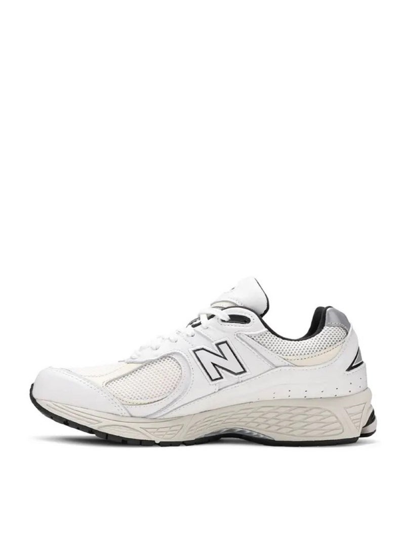 New Balance New Balance 2002R Casual Athlesiure Sneakers White/Beige - Image 2