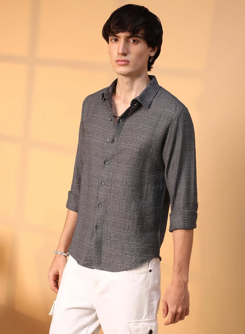 Campus Sutra Men's Charcoal Grey Solid Textured Knit Shirt