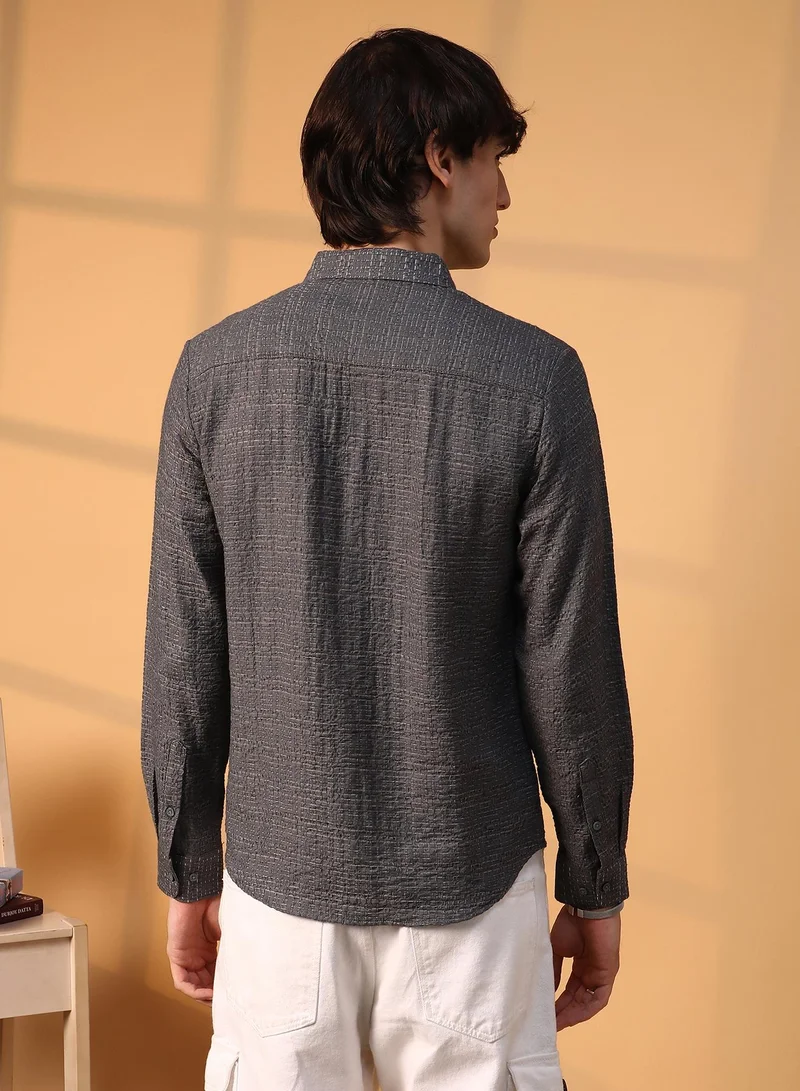 Campus Sutra Men's Charcoal Grey Solid Textured Knit Shirt