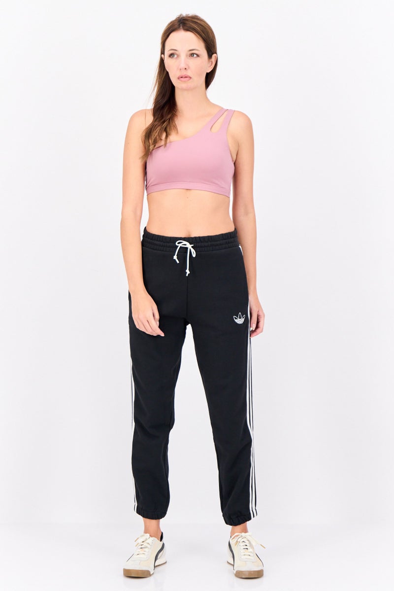 adidas Originals سروال رياضي نسائي مناسب بشعار العلامة التجارية، خارجي، أسود - Image 4