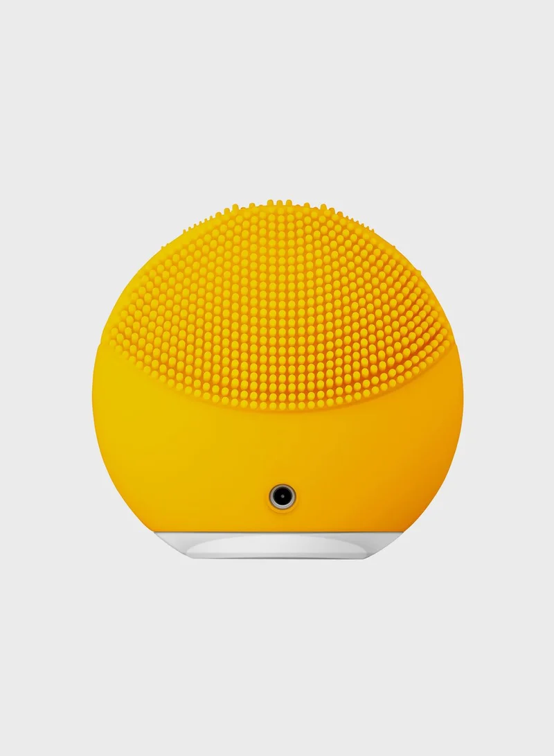 FOREO LUNA mini 2 Facial Cleansing Brush - Sunflower Yellow