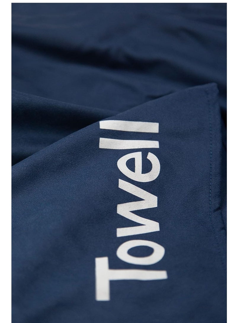 STRYVE Towell+Micro Sports Towel (105 x 42.5 cm) with Magnet, Non-Slip Protection & Zip Pocket, Body & Device Side, Gym Towel, Microfibre Cloths, True Blue  - Image 4