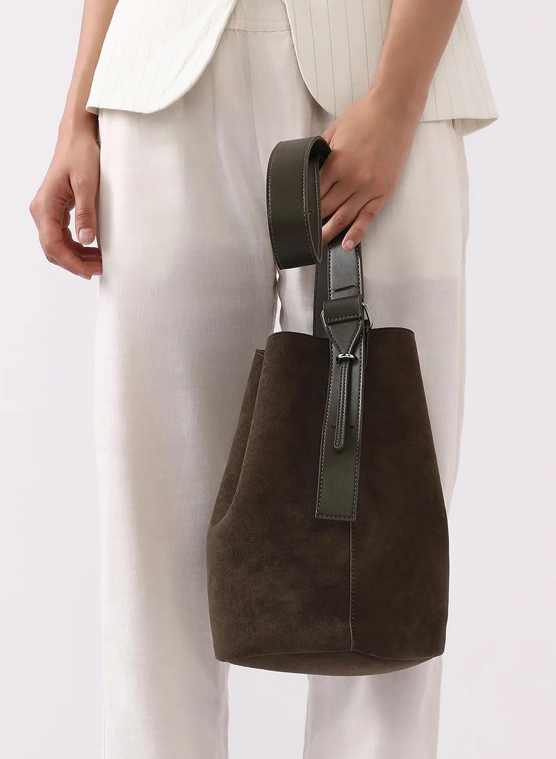 صوص هاوت شنطة بحمالة عادي انيقة من السويدي بإغلاق سحاب للنساء