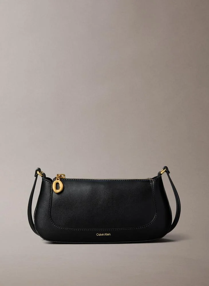 كالفن كلاين Logo Hardware Zip Crossbody