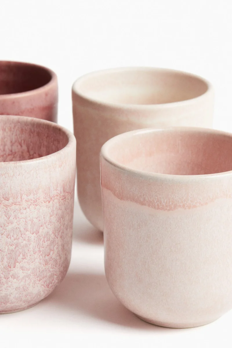 H&M 4-pack stoneware mugs