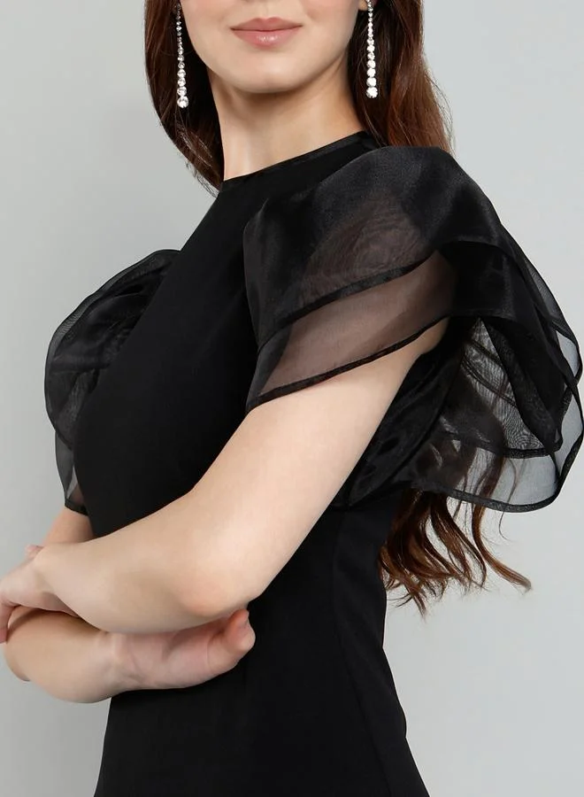 ميش فستان ميدي بتفاصيل شفافة وأكمام فلاتر