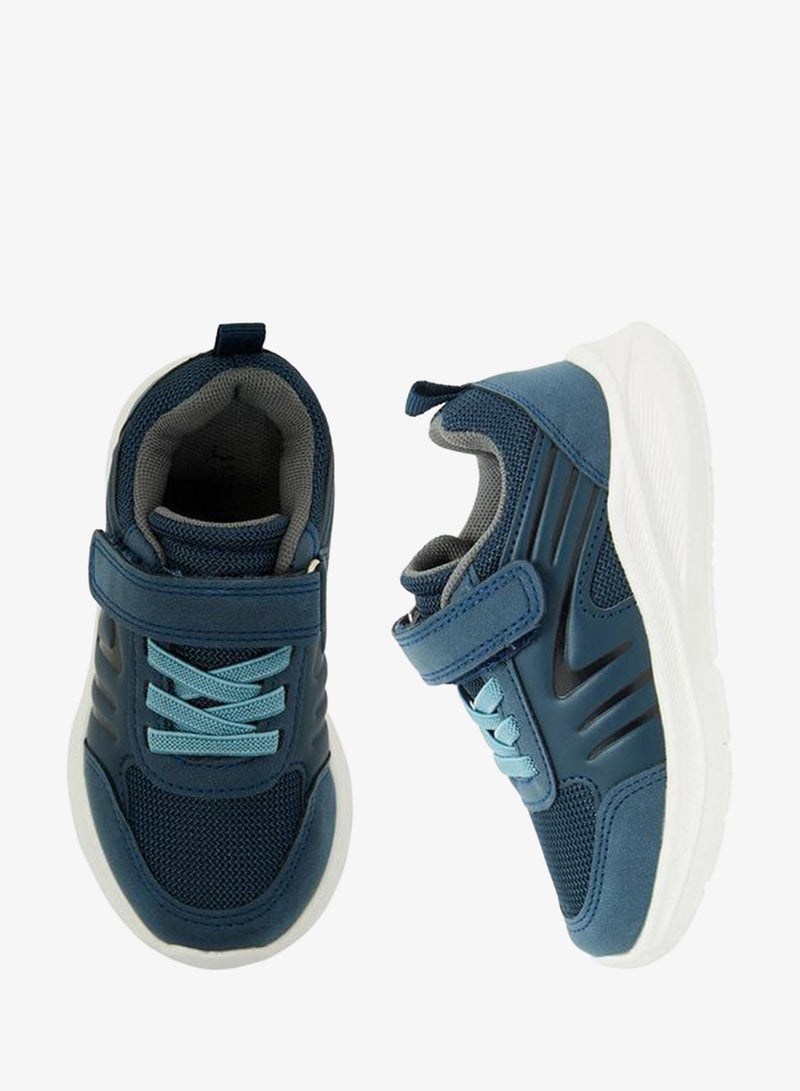 JUNIORS Boys Hook & Loop Ankle School Sneakers - Image 3