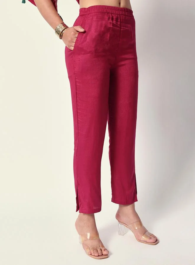 آي شين طقم كورتا نسائي وردي حرير بنقوش بالازو بقصة عادية