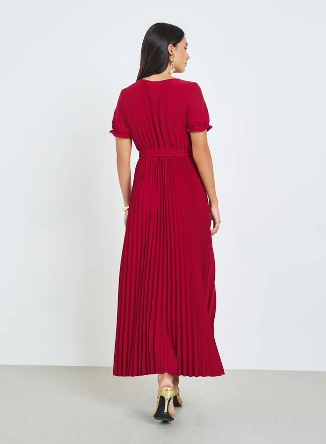 Styli  Red Pleated A-Line Maxi Dress with Tie Up Belt for Women | Best Price UAE