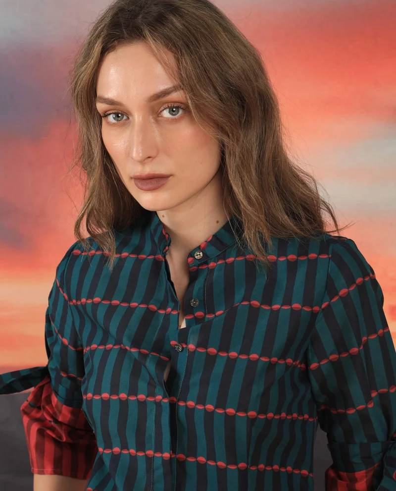 Rareism Women's Geometric Print Contemporary Shirt With Band Collar