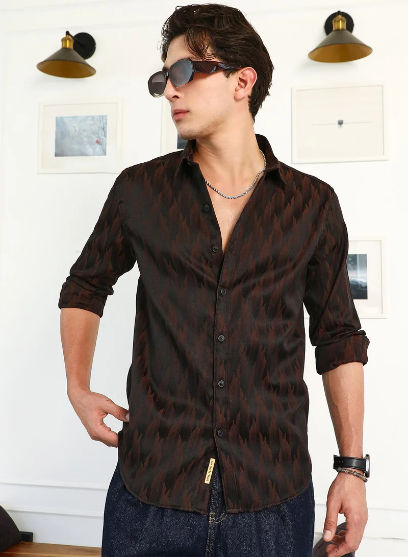كامبوس سوترا Campus Sutra Men's Coffee Brown Gradient-Geometric Jacquard Shirt | Slim Fit Full Sleeve Point Collar Geometric Pattern | Premium Satin Fabric & Tailored Design For Club & Casual Wear