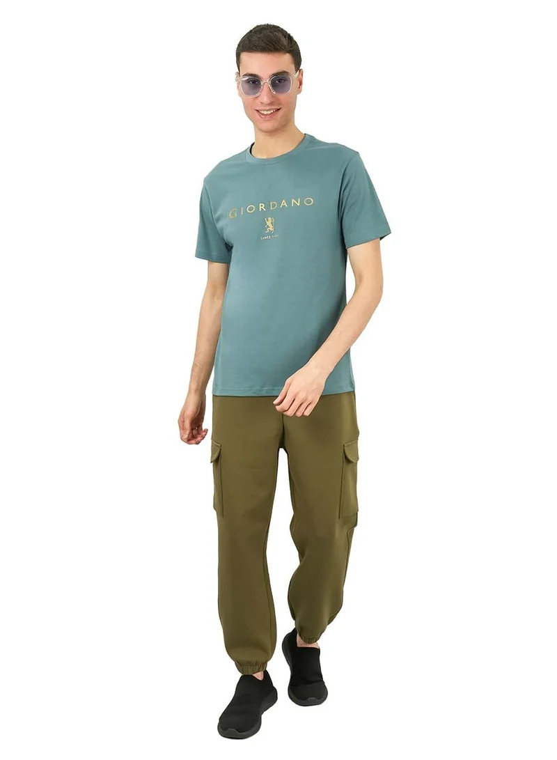 جيوردانو تيشيرت رجالي قطني بقصة ضيقة وطبعة مميزة