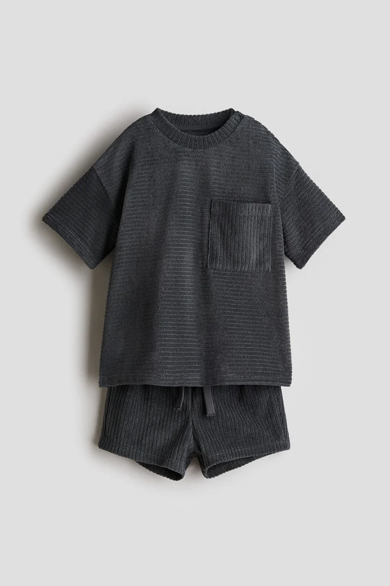 اتش اند ام طقم من قطعتين من قماش تيري المرن