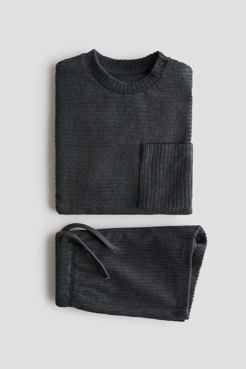 اتش اند ام طقم من قطعتين من قماش تيري المرن