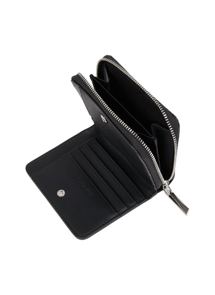 CALVIN KLEIN MEDIUM ZIP WALLET  - Image 4