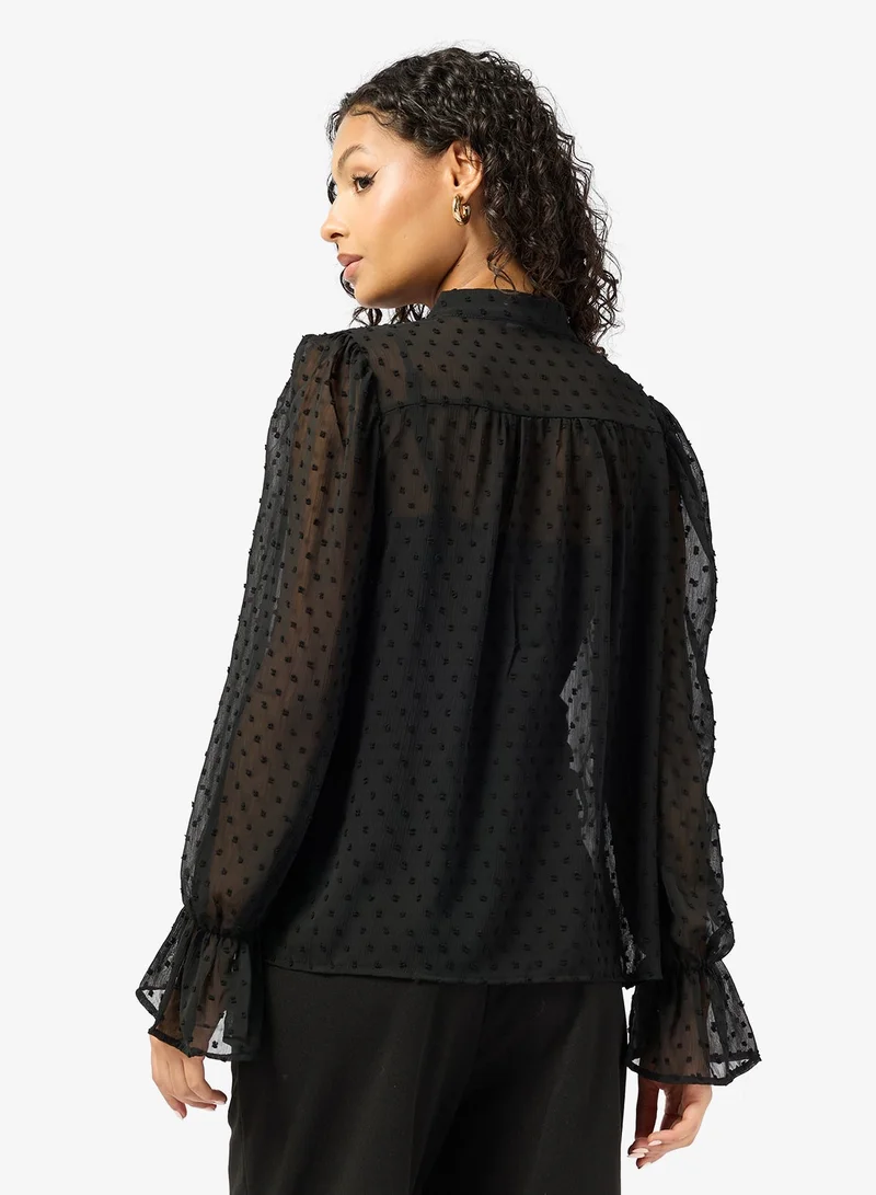 جينجر قميص بأزرار وتفاصيل ثنيات